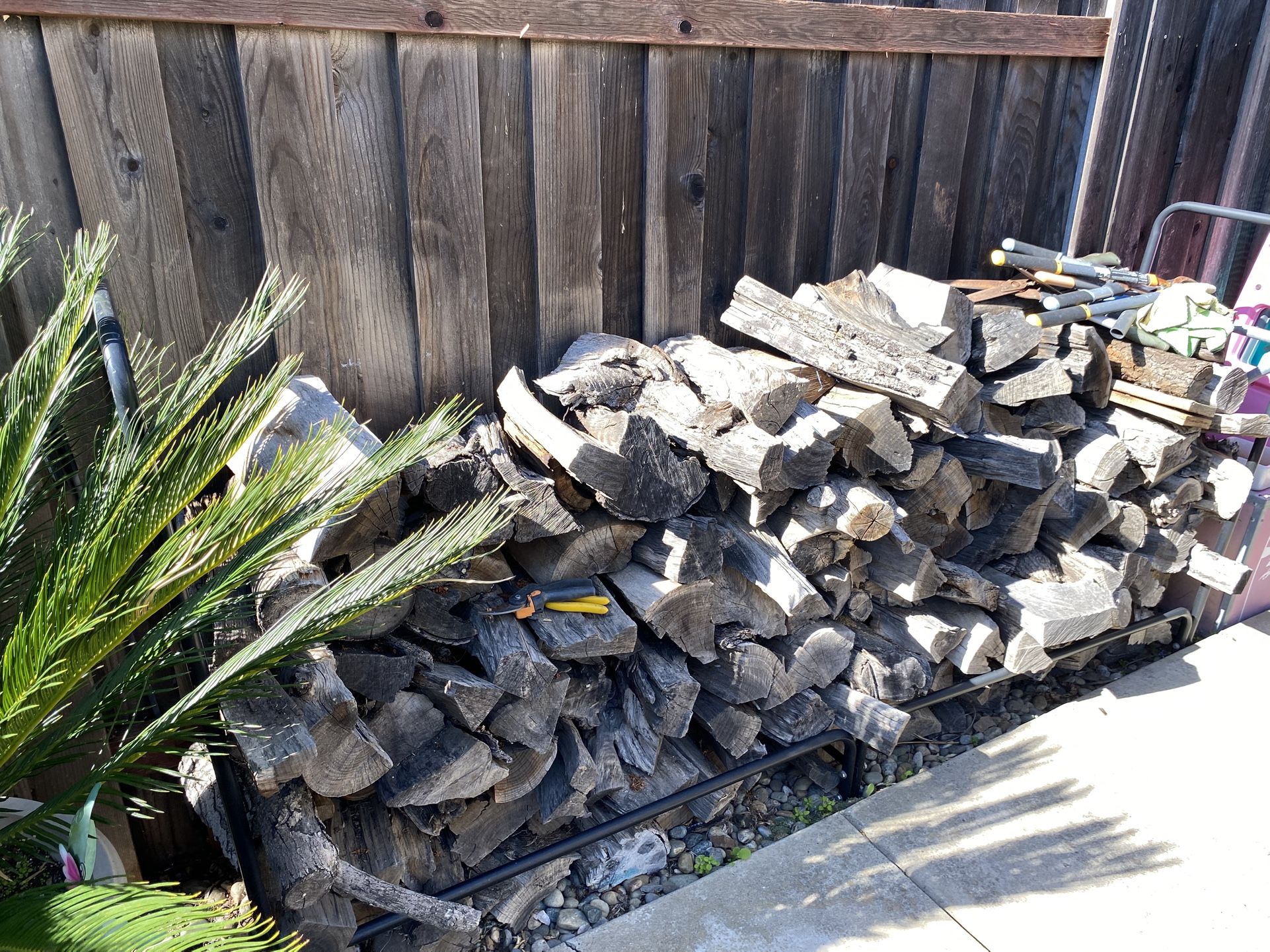 FireWood 🪵 Eucalyptus Cord + Elk Grove Pick Up