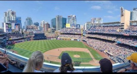 2 Padres vs Yankees tickets Sunday Sept 6