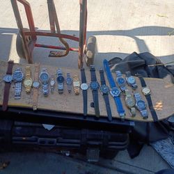 Watches Classic All Of Them For $120 All Complete They Just Need Batte8