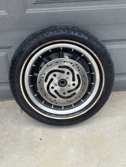 2007 Harley Road King Front Wheel Tire Windshield Ape hangars Oil