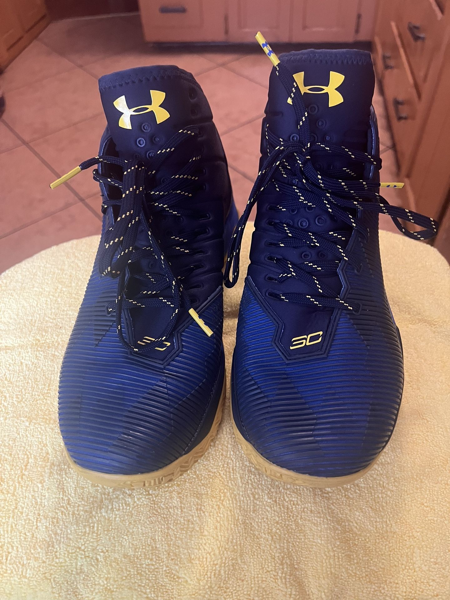 under armour curry2.5 ‘dub nation’
