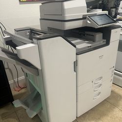 Ricoh IMC3000 (Like New w/Booklet maker)