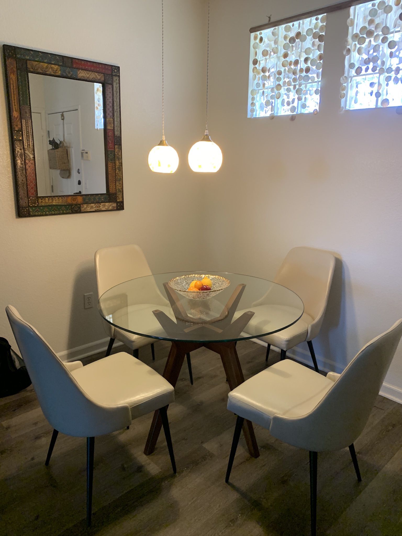 Jensen Round Dining Table 42”