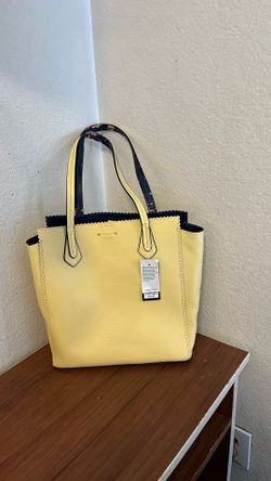 Tignanello Est. 1989 off white/ light yellowish color purse