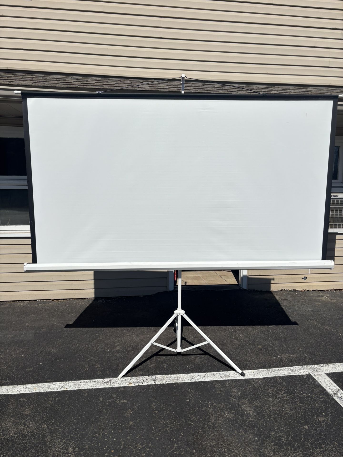 Project Screen And Project