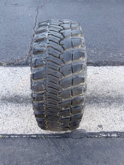 (1) 33x12.50R15 Goodyear Wrangler