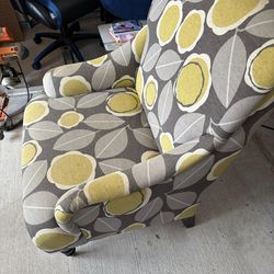 Upholstered accent armchair