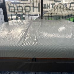 KING SIZE TEMPURPEDIC CONTOUR ELITE MATTRESS & BOX SPRINGS BED SET