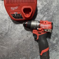 Milwaukee Drill Driver 