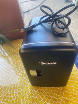 AstroAI Mini Fridge