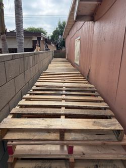 Pallets wood