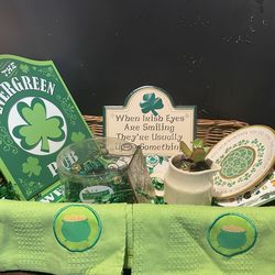 St  Patrick’s Day Basket