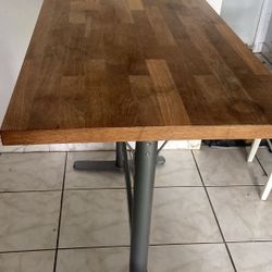 Free Table With Chairs 