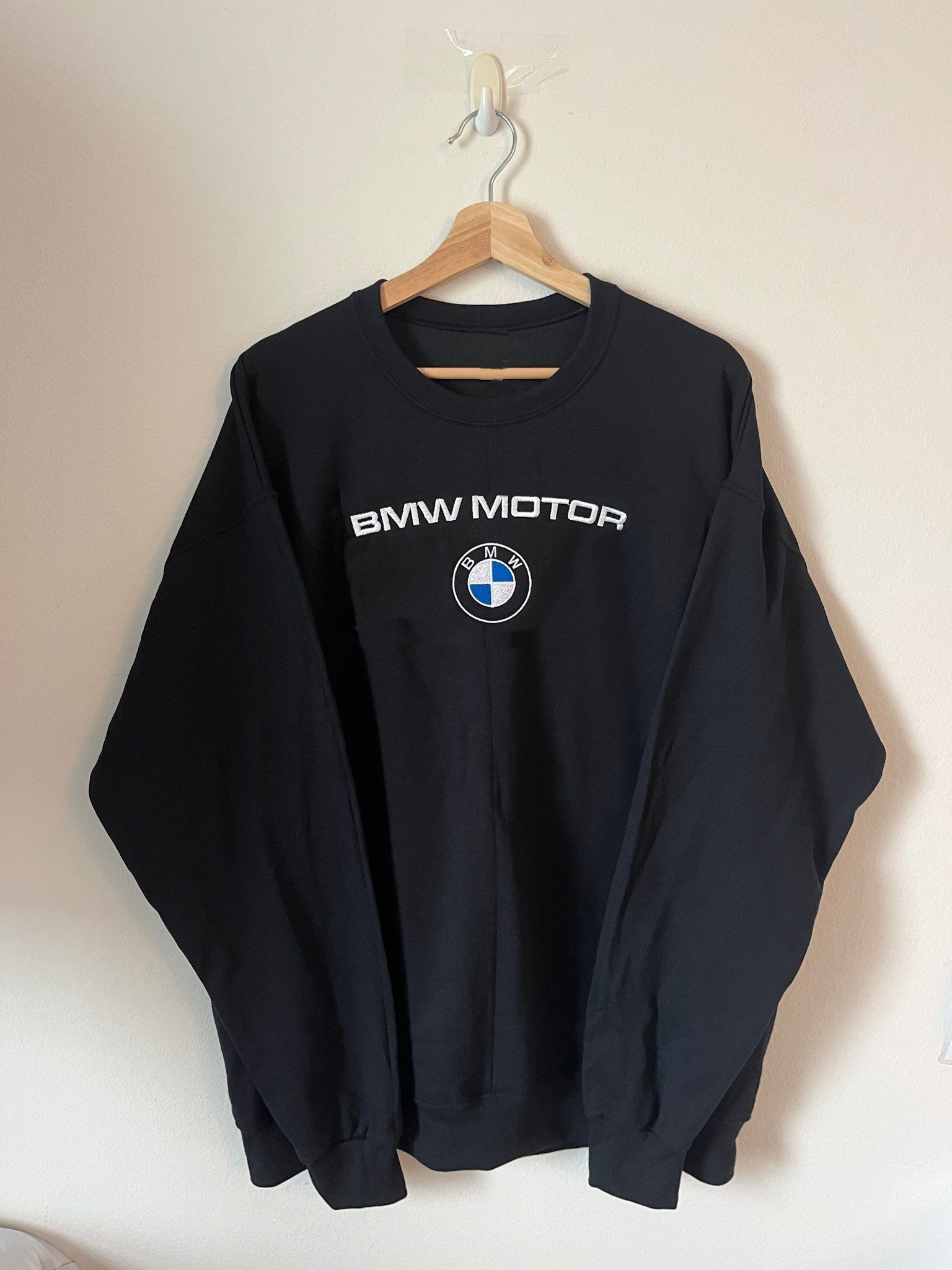 Black BMW Motor Logo Curve Sweatshirt, F1 Racing Promo