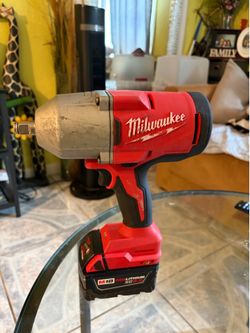 Milwaukee 1/2" Impact Wrench