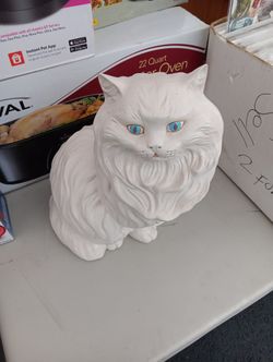 Vintage Life Size white ceramic Persian Cat Statue  blue eyes