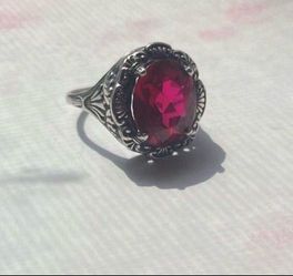 $30 (NOT FOR FREE) Vintage 925 sterling silver statement garnet ring
