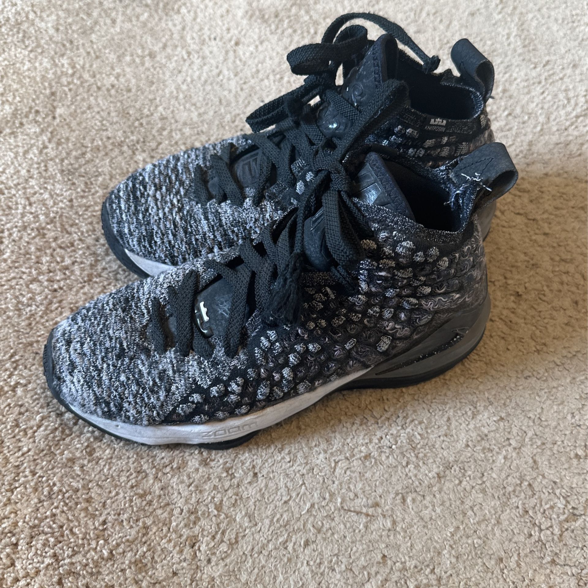 Nike LeBron 17 'In The Arena' Kids Lebron Shoes