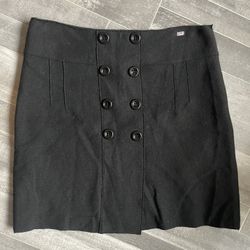 New with Tags Geiger Black wool button skirt!! Size 44