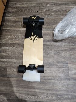 Magneto Skateboard Mini Cruiser Heartbeat 