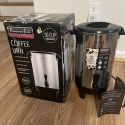 30 CUP STAINLESS STEEL COFFEE URN. ☕️☕️.  USED ONCE.  EASY POUR SPOUT.  HEAT RESISTANT BASE & HANDLES.  PAID $50!!  SALE ONLY $20🔥🔥