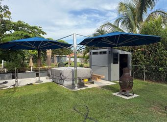 Tuuci® Double Cantilever Umbrella