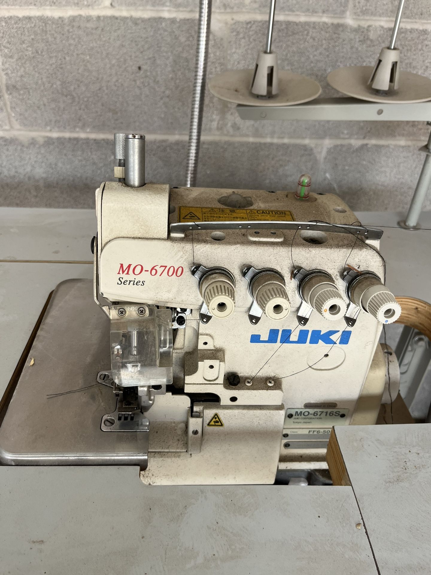 Juki sewing machine Model MO-6716S