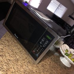 Magic Chef Microwave 