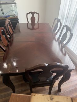 Haverty Dining set