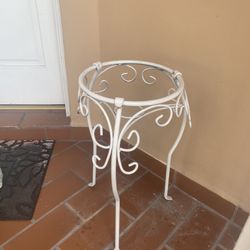 Plant Holder Iron Made $15
