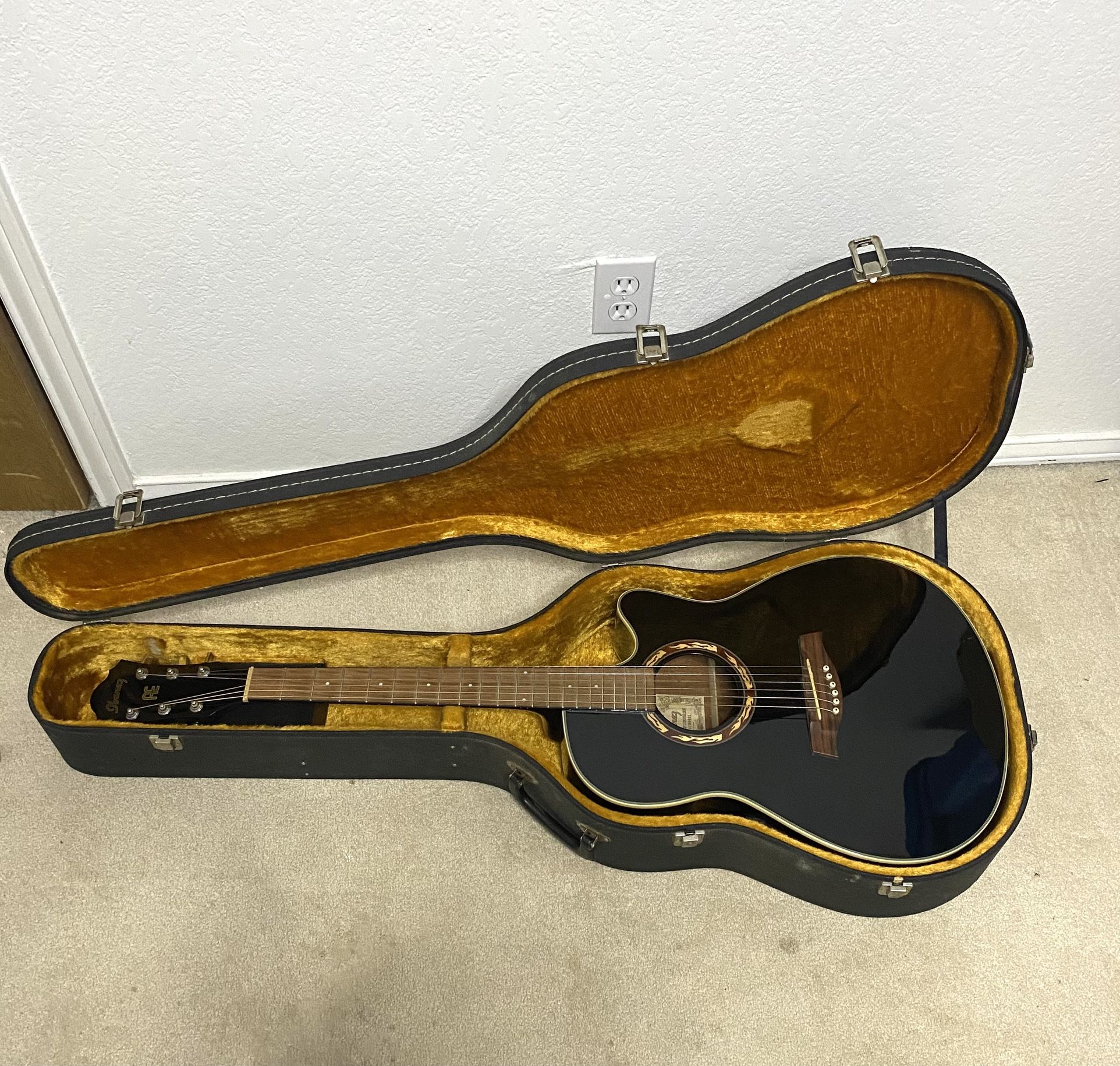 Ibanez Acoustic/ Electric Guitar