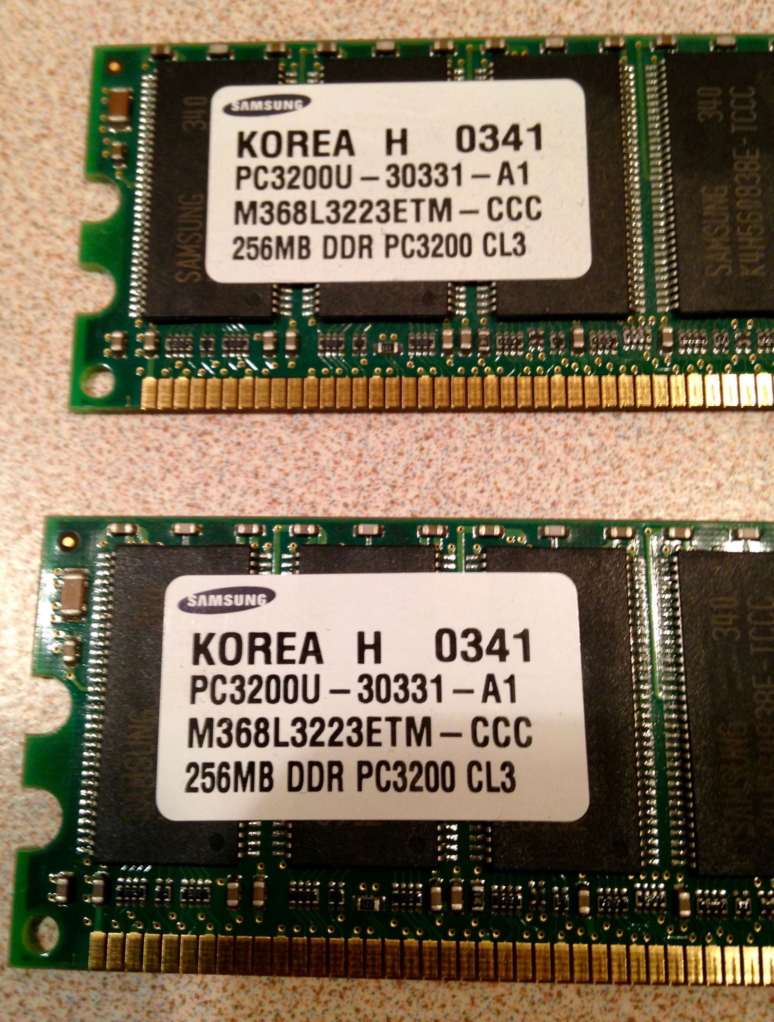 Samsung Desktop Memory 256MB Kit DDR PC3200 M368L3223ETM-CCC 400Mhz 2 Sticks