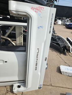 Chevy Silverado 2500 tailgate oem