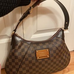 Louis Vuitton Thames Damier GM Handbag