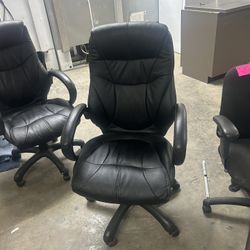 Office Chairs 