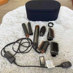 Dyson Air wrap & Case 