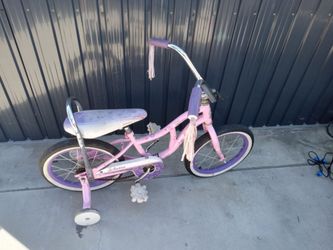Girls schwinn bike