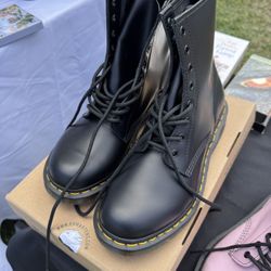 Brand New Doc Martens Boots -Unisex, But Women’s Size 9, Equivalent To  Men’s 7 1/2
