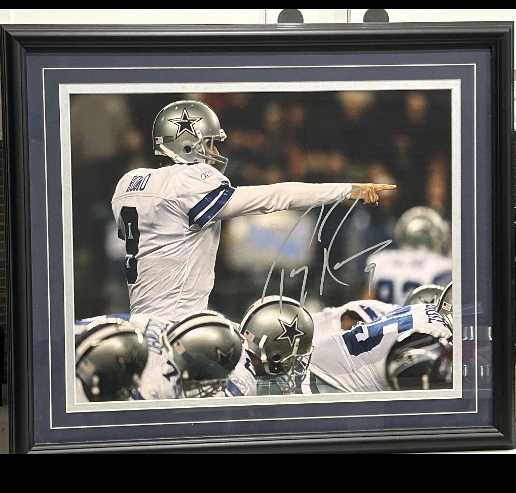 Tony Romo Autographed Photo for Sale in Pompano Beach, FL - OfferUp