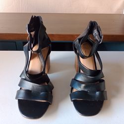 Time and Tru Block Heel Sandal size 10
