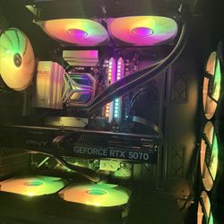 Gaming PC  Rayzen 7 7800x3d/RTX 5070