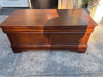 Real wood chest