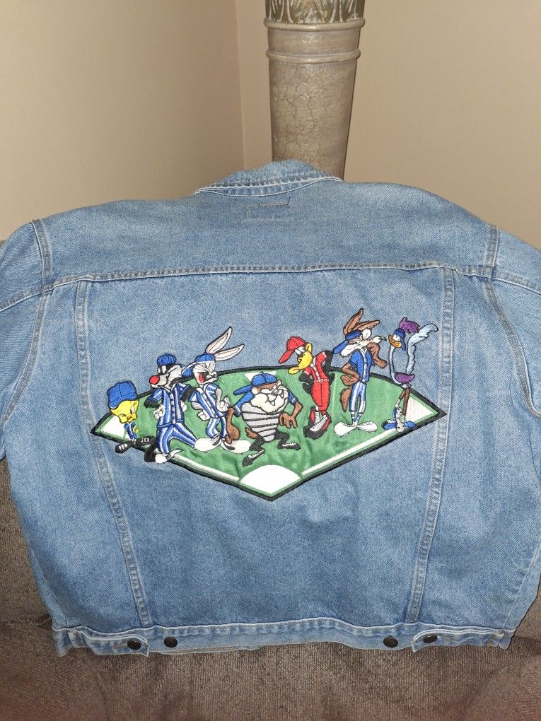 1990 Embroided Looney Toon Jean Jacket Xl The Front Has Jill On It But Can Be Patched Ove It It's A Super Great Jacket Collector's item