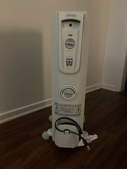 Moving Sale: DeLonghi Oil-Filled Radiator Heater w/ Thermostat & Wheels