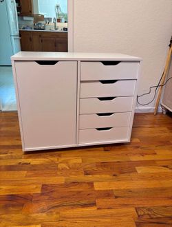 Small 5 Drawer Dresser with Storage