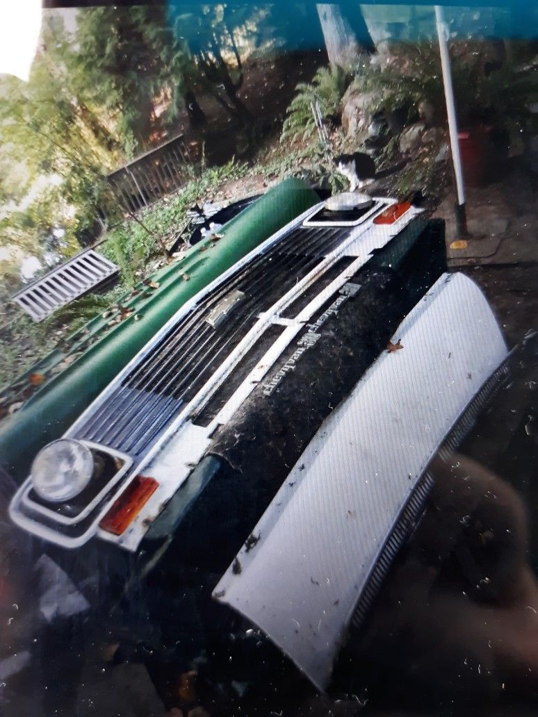 1976 Chevy Van Front End Parts, Excellent Condition , With Doors And Fenders Bumper and Glass