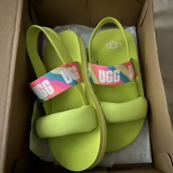 UGG SANDALLS KIDS