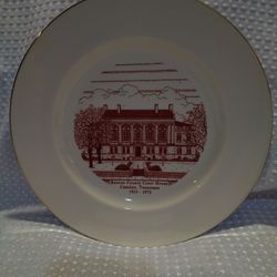 Vintage 1972 Collectors Plate Depicting Famous Courthouse.