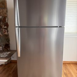 Whirlpool Refrigerator 