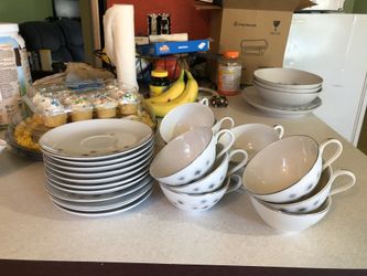 Creative fine china 1014 japan vintage tea set, lots of pieces